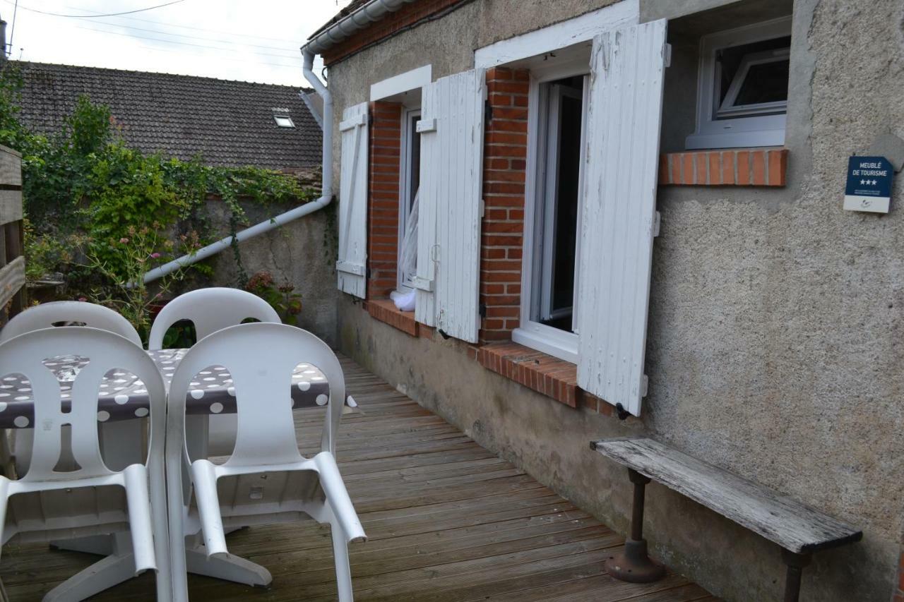 Gite Du Port Châteauneuf-sur-Loire Eksteriør billede